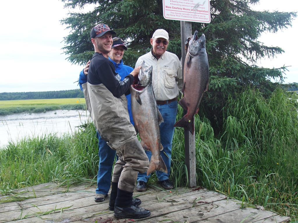 Salmon Catcher Lodge Kenai Luaran gambar