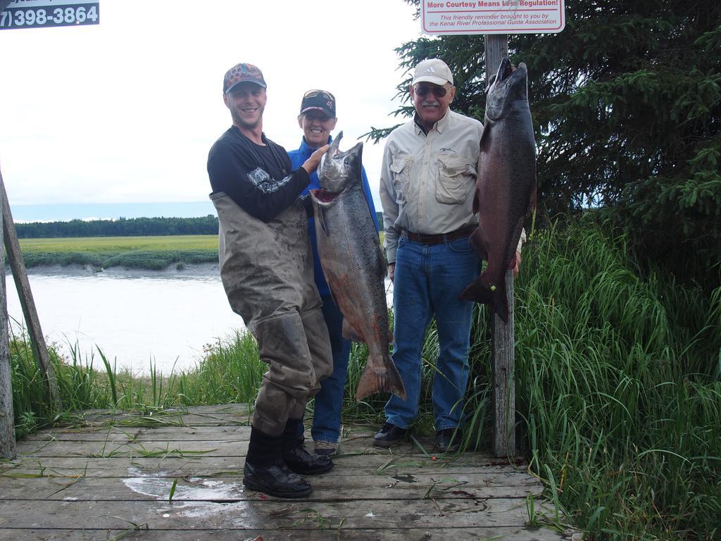 Salmon Catcher Lodge Kenai Luaran gambar